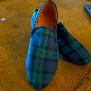 Ordered shoes received wrong size fabric upper with rubber sole good 4 jeans